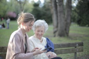 Ways Seniors Can Use Technology