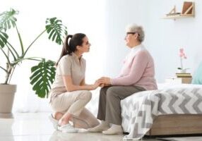 How-Caregivers-Can-Help-Seniors-Cope-with-Anxiety-Practical-Tips-and-Techniques-1